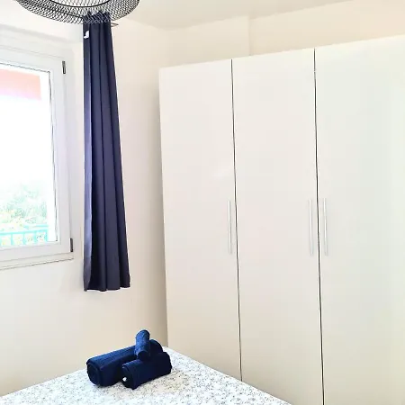 Apartment Mono Moys